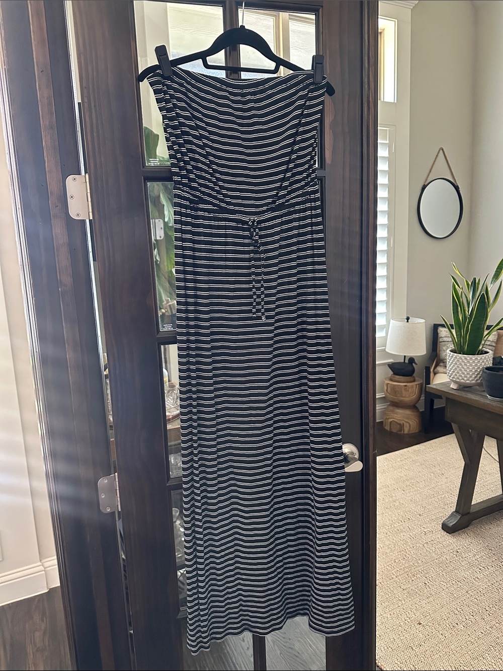 OLD NAVY SIZE MEDIUM MAXI DRESS
